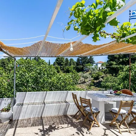 Pefkias Tiny Holiday home Skopelos Town