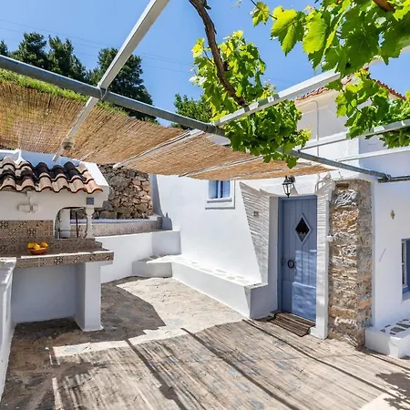 Pefkias Tiny Skopelos Town