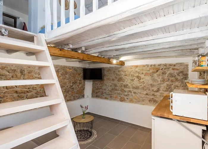 Pefkias Tiny Skopelos